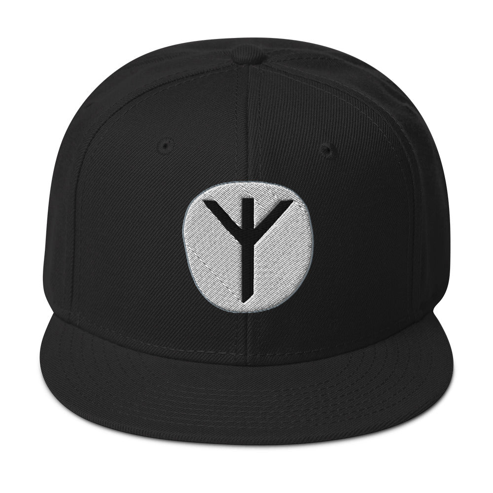 Algiz Rune embroidered snapback hat, product image 1