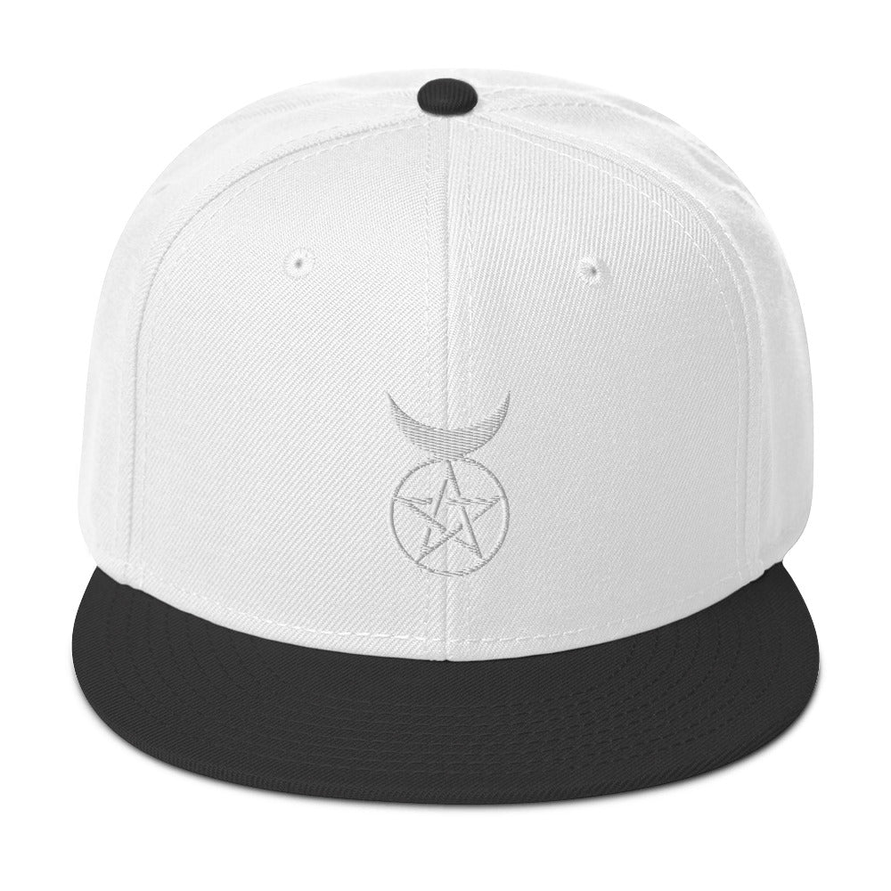 White Horned God Neopaganism Symbol Embroidered Flat Bill Cap Snapback Hat