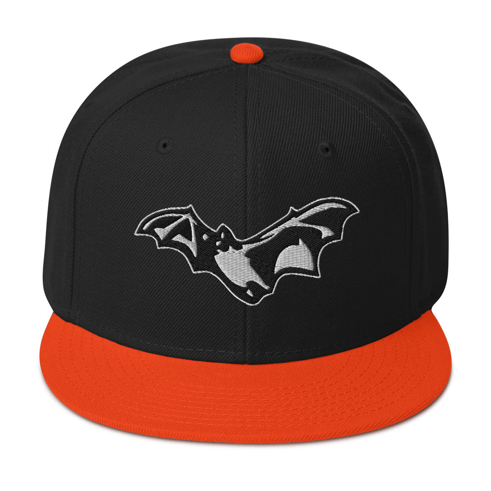 Flying Vampire Bat Goth Fashion Embroidered Flat Bill Cap Snapback Hat