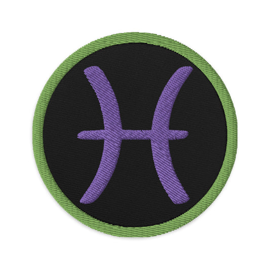 Circular embroidered patch featuring Green Zodiac Sign Pisces, front view