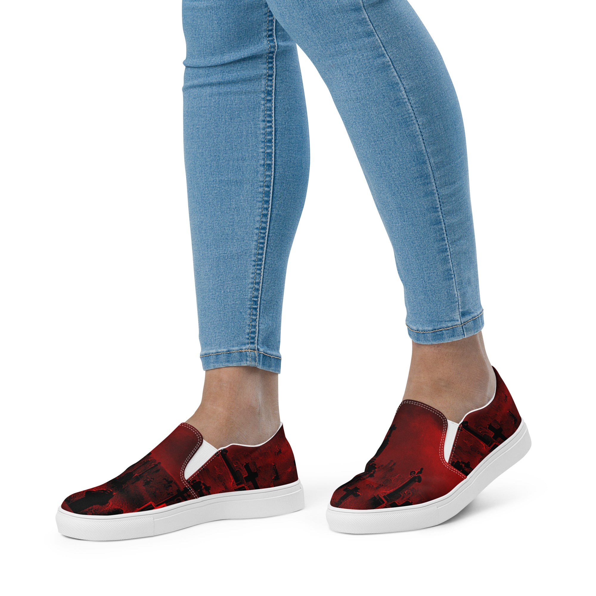 Blood Red Cemetery Tombstone Graveyard Scene Women’s slip-on canvas shoes